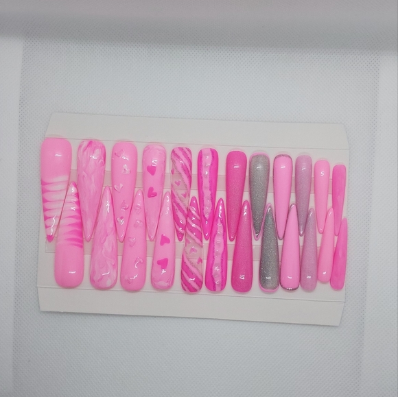 HAND PAINTED PRESS ON NAILS, XXXL STILLETTO, 24 NAILS - Picture 2 of 4